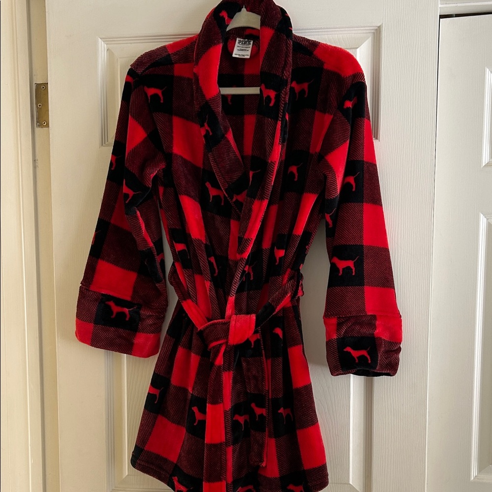 PINK Victoria's Secret Red and Black Plaid Robe